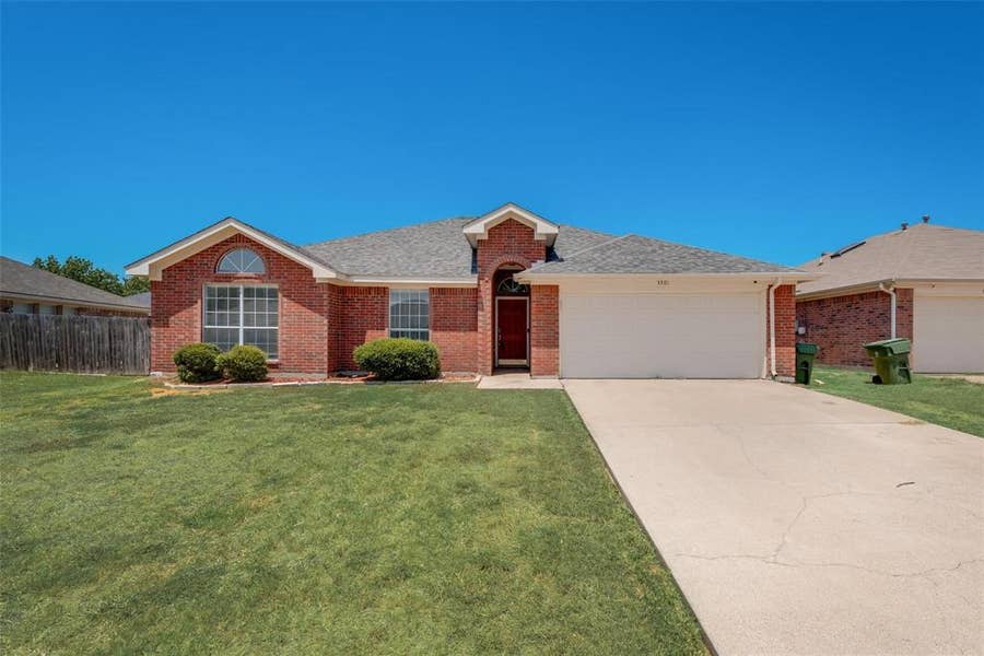 Property photo for 3301 Rustic Meadow Trail, Mansfield, TX