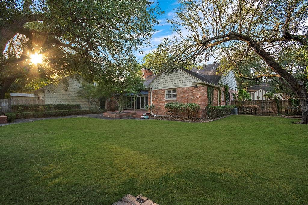 5859 Colhurst Street, Dallas, TX 75230 5859 Colhurst Street, Dallas, TX 75230