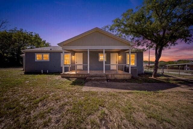 610 N Shawnee Street, Ennis, TX 75119 610 N Shawnee Street, Ennis, TX 75119