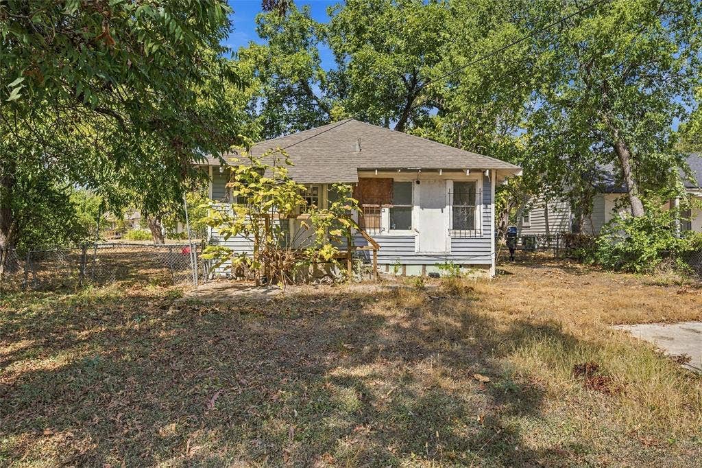 2114 lyle Avenue, Waco, TX 76708 2114 lyle Avenue, Waco, TX 76708