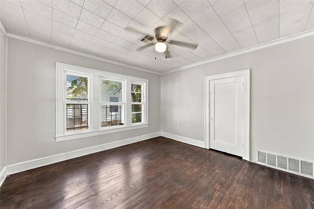 2114 lyle Avenue, Waco, TX 76708 2114 lyle Avenue, Waco, TX 76708