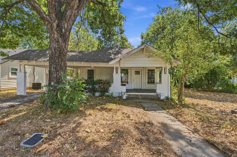 Property photo for 2114 lyle Avenue, Waco, TX
