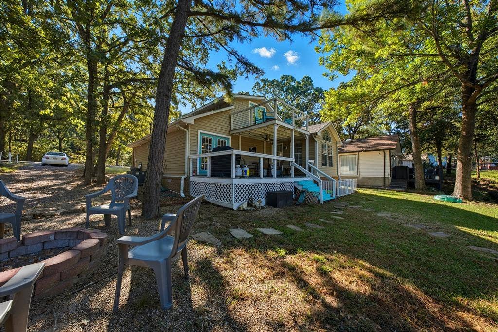 517 Shore Line Drive, Tool, TX 75143 517 Shore Line Drive, Tool, TX 75143
