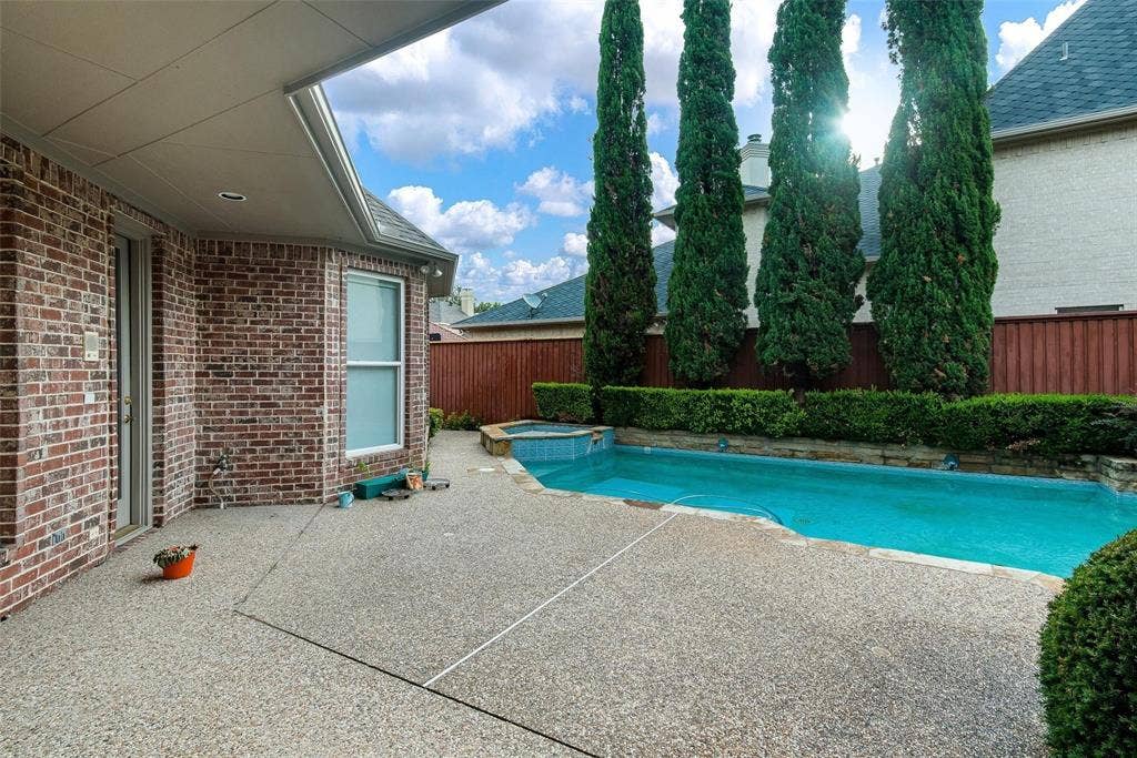 5933 King William Drive, Plano, TX 75093 5933 King William Drive, Plano, TX 75093
