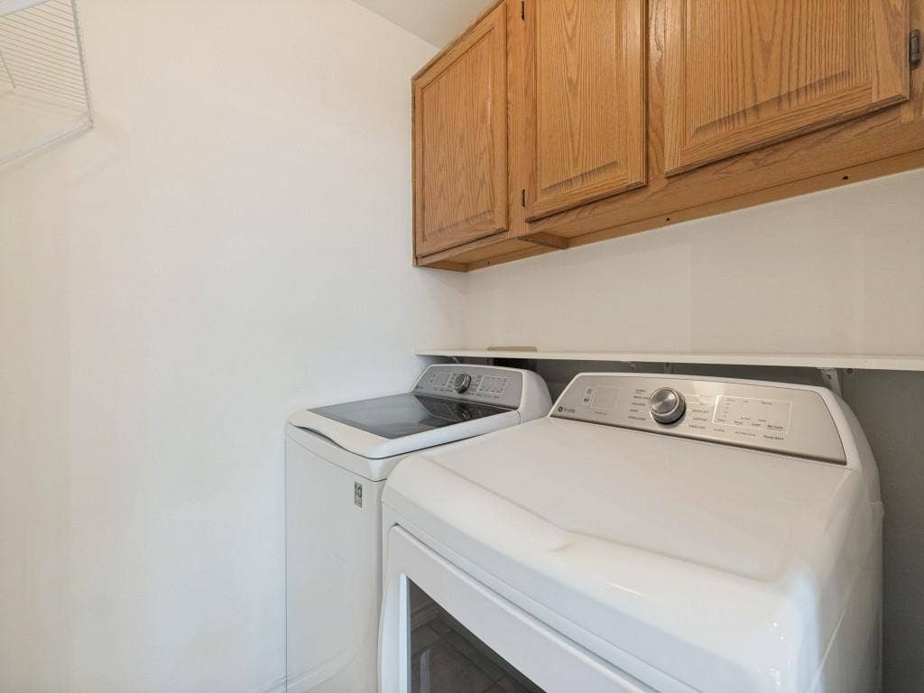 2032 Liverpool Drive, Plano, TX 75025 2032 Liverpool Drive, Plano, TX 75025