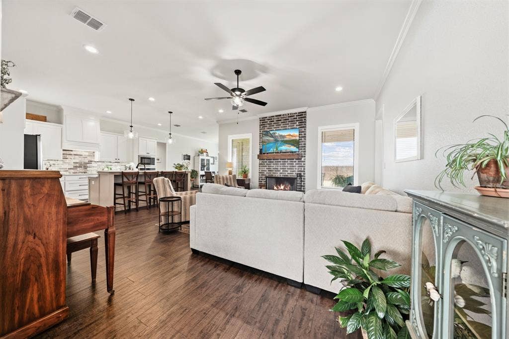 2108 Stinson Court, Lorena, TX 76655 2108 Stinson Court, Lorena, TX 76655