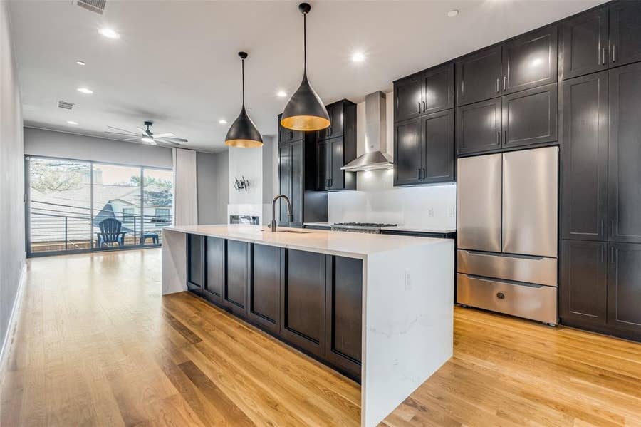Property photo for 805 Pavillion Street, #103, Dallas, TX