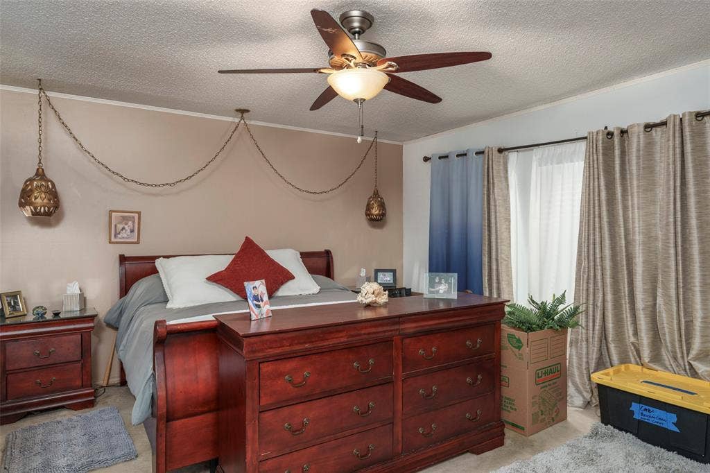 1803 Arrowhead Drive, Pantego, TX 76013
