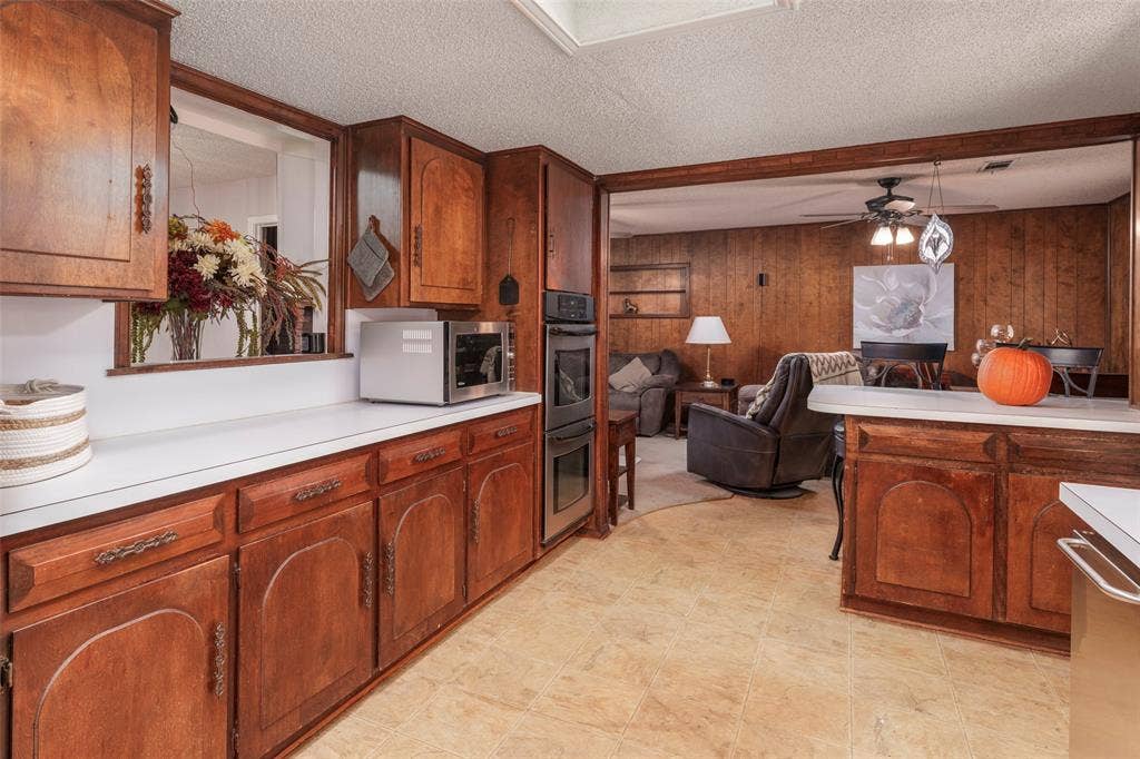 1803 Arrowhead Drive, Pantego, TX 76013