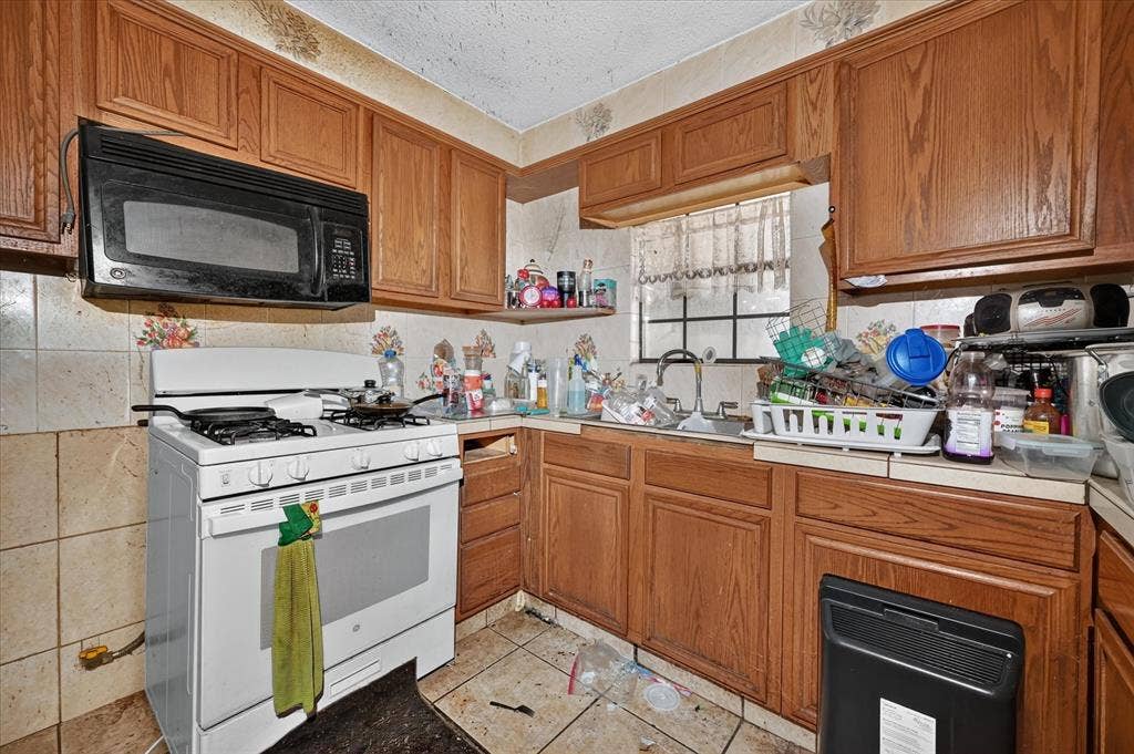 1727 Morris Street, Dallas, TX 75212 1727 Morris Street, Dallas, TX 75212