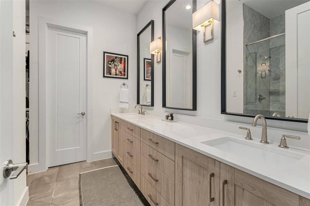 1220 Haines Avenue, Dallas, TX 75208