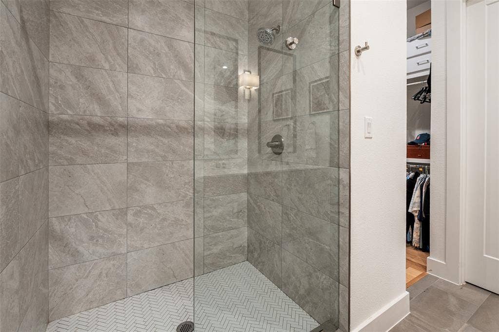 1220 Haines Avenue, Dallas, TX 75208