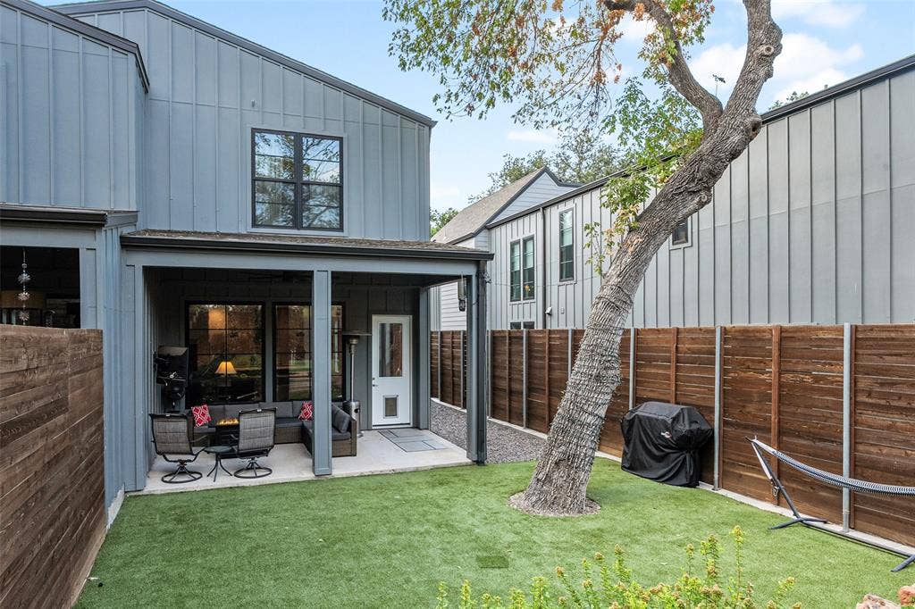 1220 Haines Avenue, Dallas, TX 75208