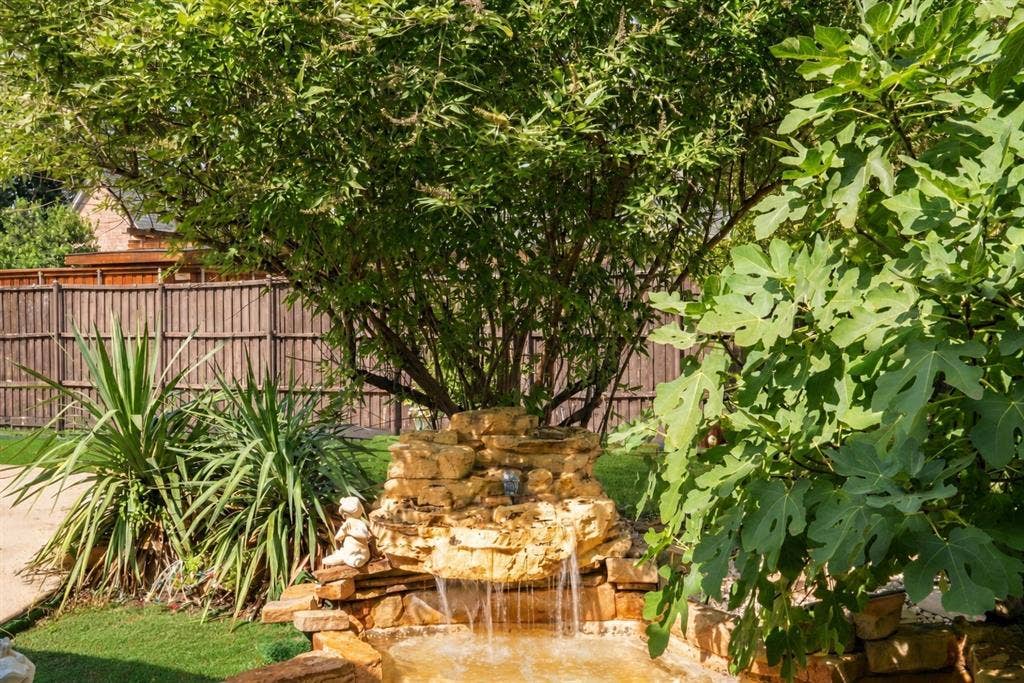 5057 Trail Lake Drive, Plano, TX 75093 5057 Trail Lake Drive, Plano, TX 75093
