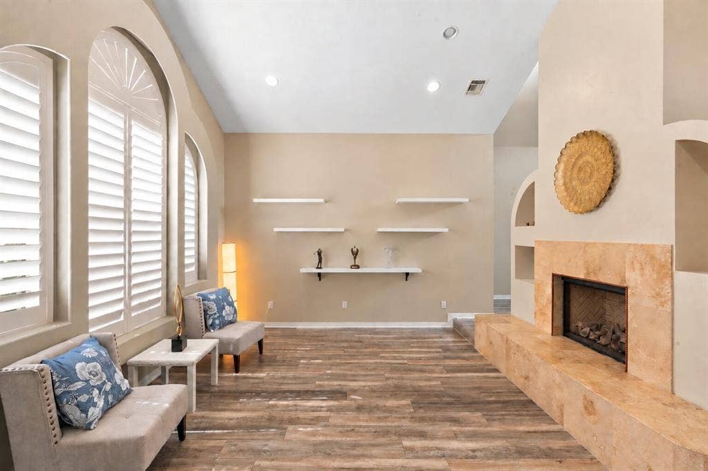 5057 Trail Lake Drive, Plano, TX 75093 5057 Trail Lake Drive, Plano, TX 75093