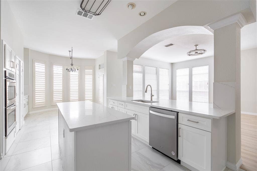 2305 Eldger Drive, Plano, TX 75025 2305 Eldger Drive, Plano, TX 75025