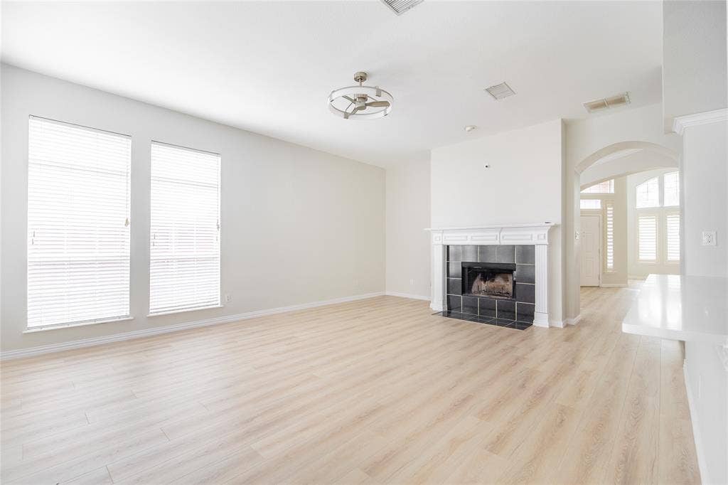 2305 Eldger Drive, Plano, TX 75025 2305 Eldger Drive, Plano, TX 75025