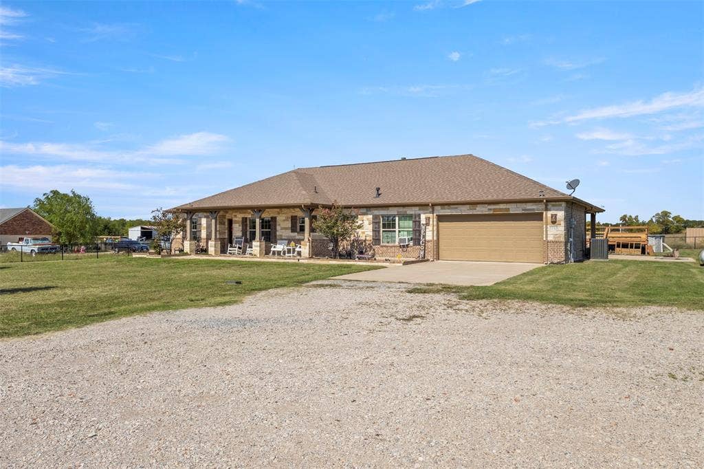 5715 Fm 547, Farmersville, TX 75442