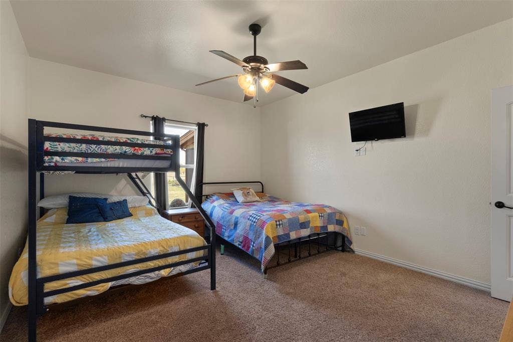 5715 Fm 547, Farmersville, TX 75442