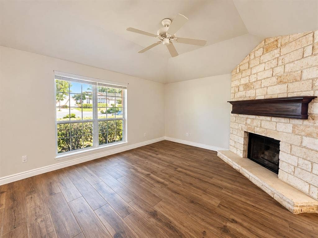 806 Blessing Creek Drive, Euless, TX 76039 806 Blessing Creek Drive, Euless, TX 76039