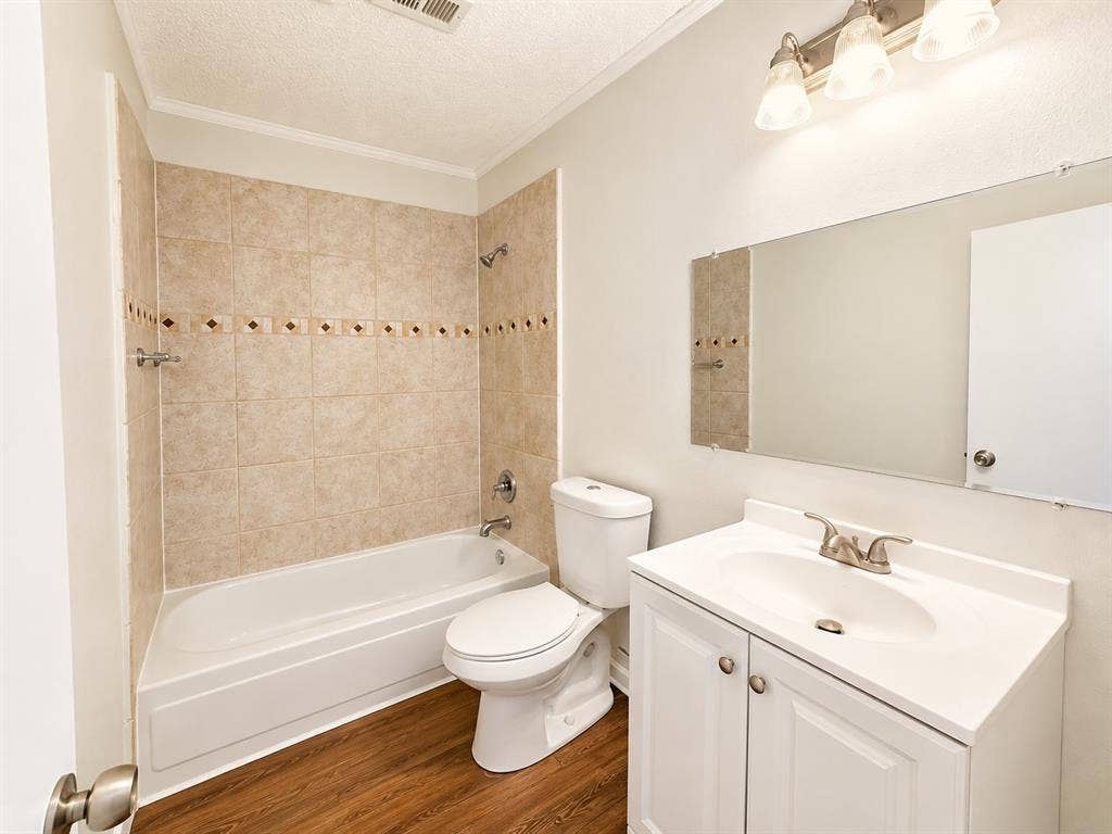 806 Blessing Creek Drive, Euless, TX 76039 806 Blessing Creek Drive, Euless, TX 76039