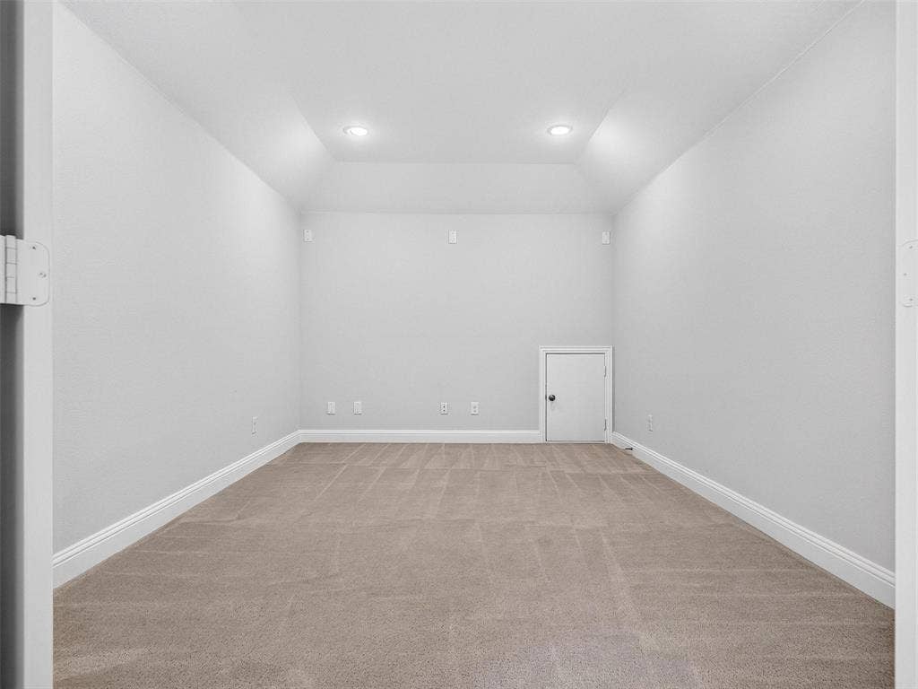 6504 Dynamite Drive, McKinney, TX 75070 Recessed ceiling lighting, tray ceiling, neutral wall finish, neutral carpeting, white trim