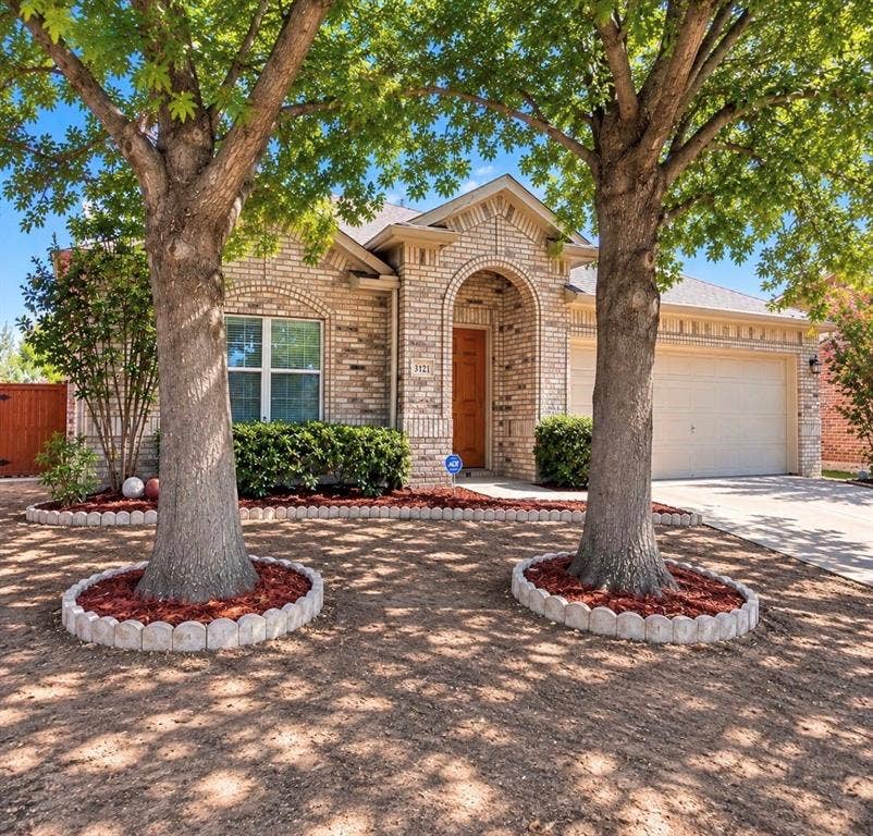 Property photo for 3121 Evangeline Road, Fort Worth, TX