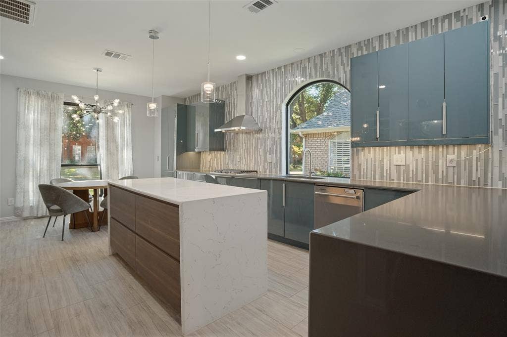 6209 Warrington Drive, Plano, TX 75093