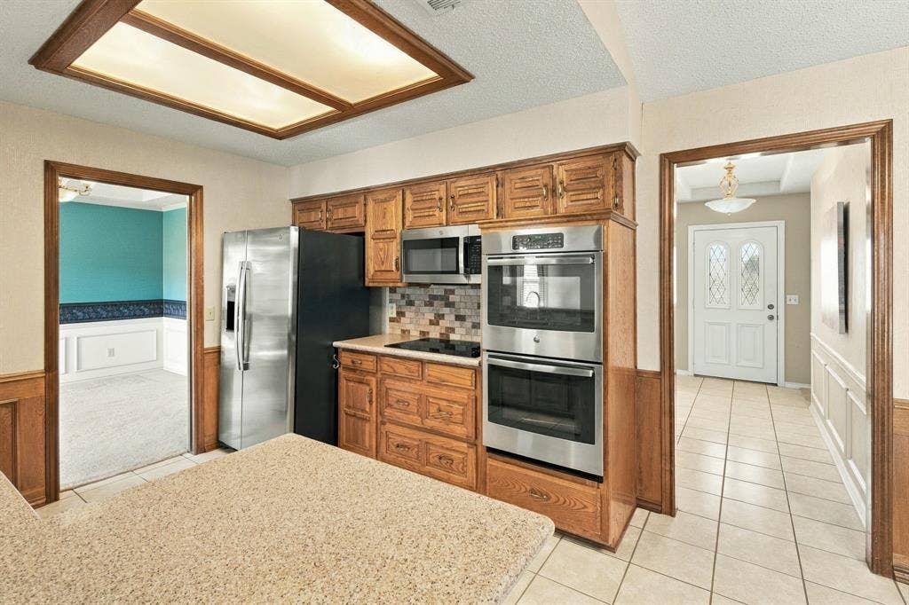 907 Rush Creek Drive, Allen, TX 75002