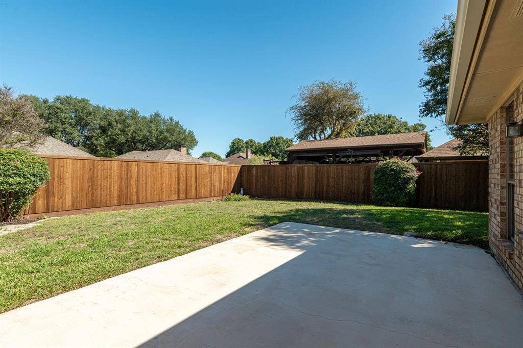 907 Rush Creek Drive, Allen, TX 75002