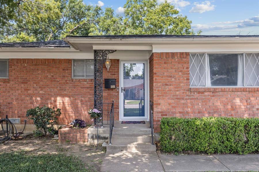 Property photo for 2113 David Drive, Fort Worth, TX