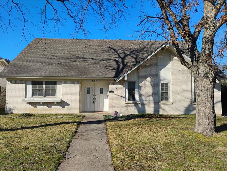 Property photo for 2789 Rollingdale Lane, Farmers Branch, TX