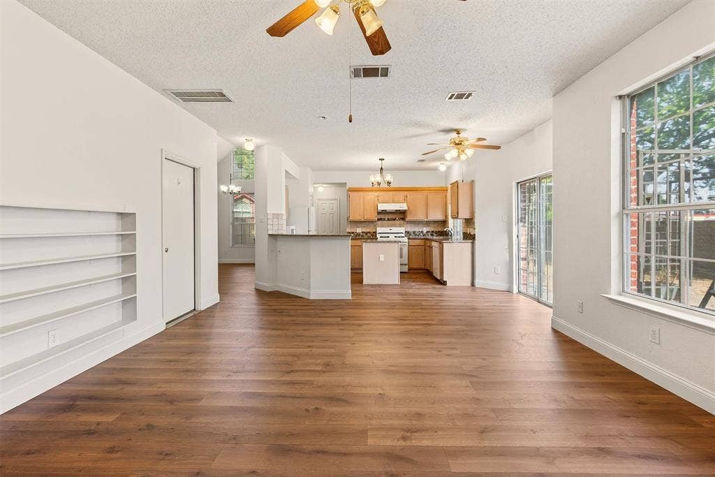 3100 Verbena Drive, Plano, TX 75075 3100 Verbena Drive, Plano, TX 75075