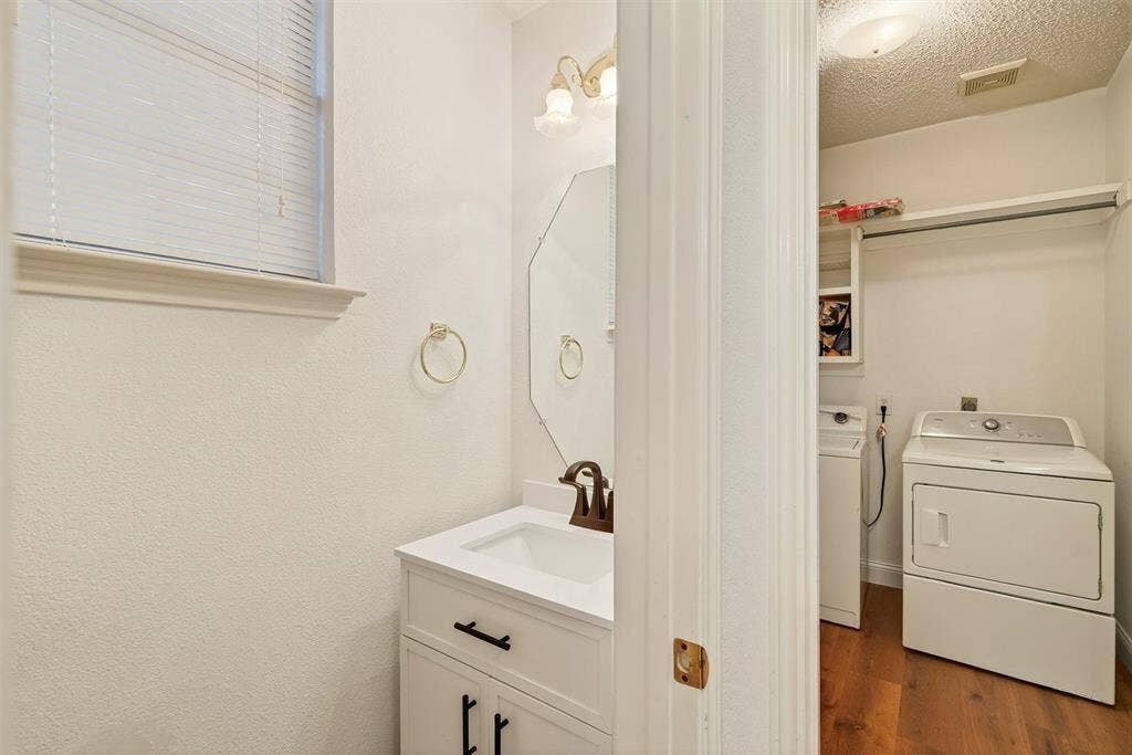 3100 Verbena Drive, Plano, TX 75075 3100 Verbena Drive, Plano, TX 75075