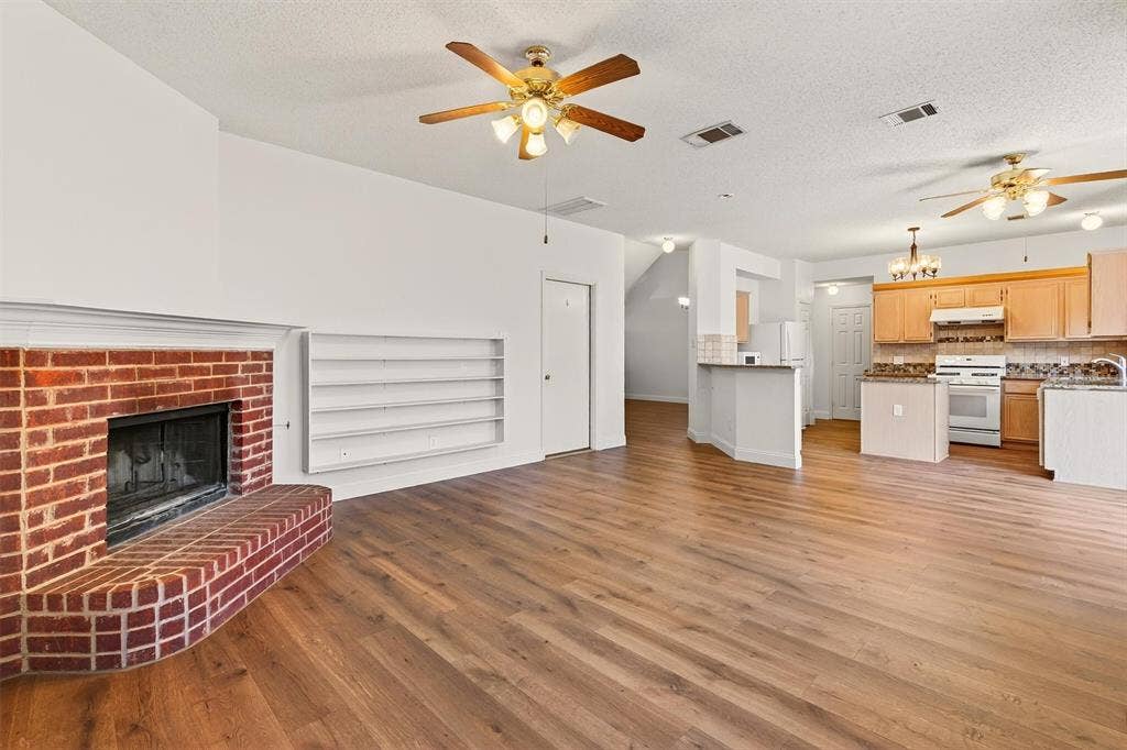 3100 Verbena Drive, Plano, TX 75075 3100 Verbena Drive, Plano, TX 75075