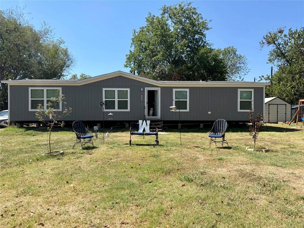 802 Lincoln Street, Campbell, TX 75422