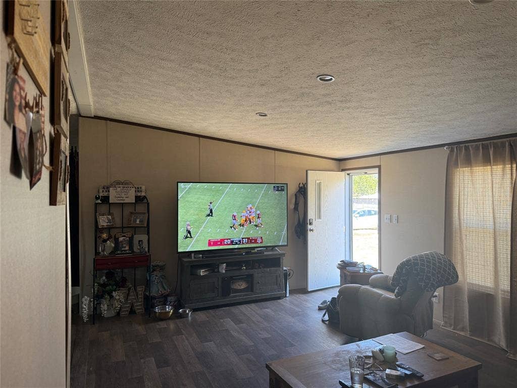 802 Lincoln Street, Campbell, TX 75422