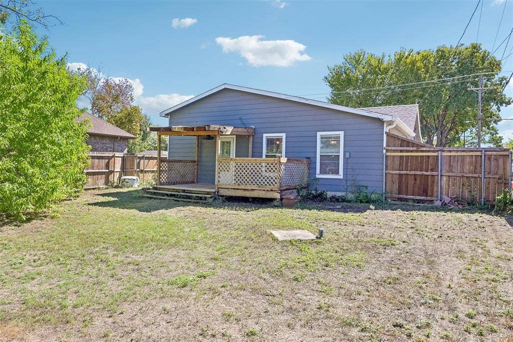 503 E Avenue F, Midlothian, TX 76065 503 E Avenue F, Midlothian, TX 76065