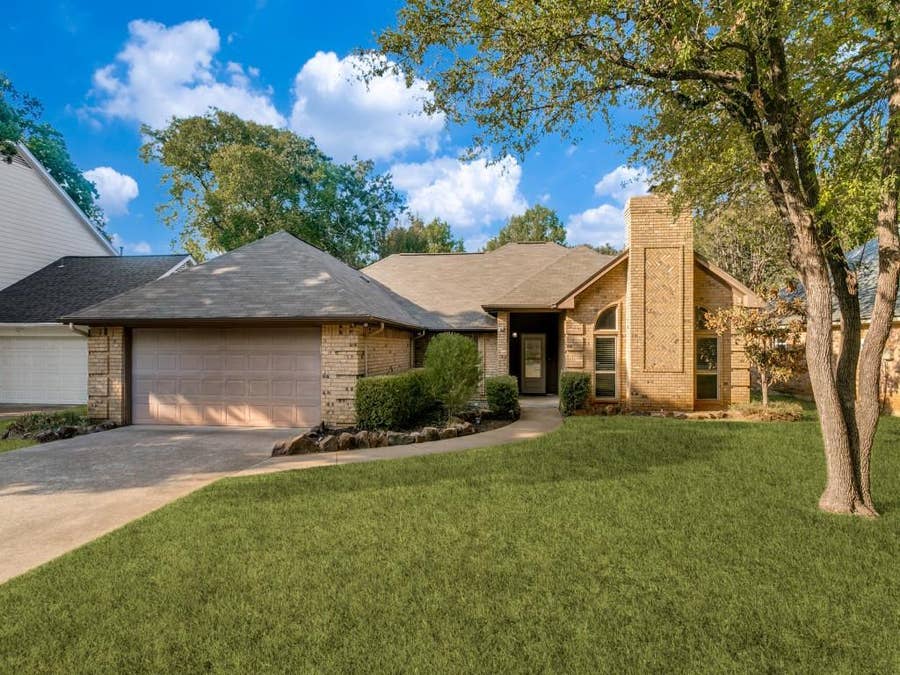 Property photo for 2144 S Winding Creek Drive, Grapevine, TX