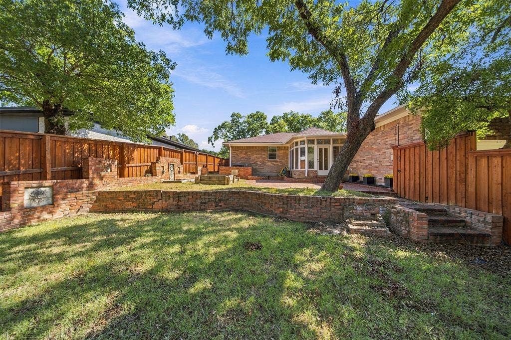 8311 Baumgarten Drive, Dallas, TX 75228