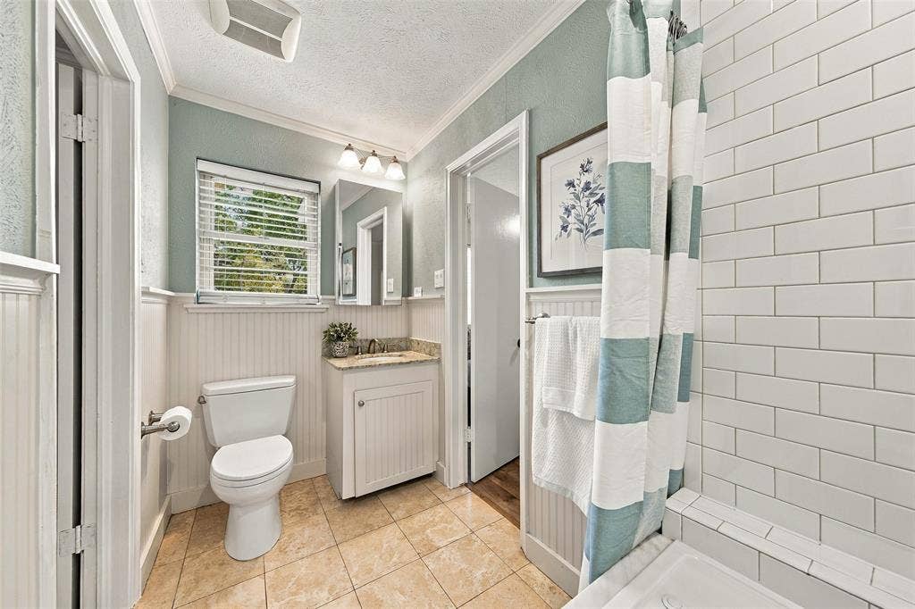 8311 Baumgarten Drive, Dallas, TX 75228
