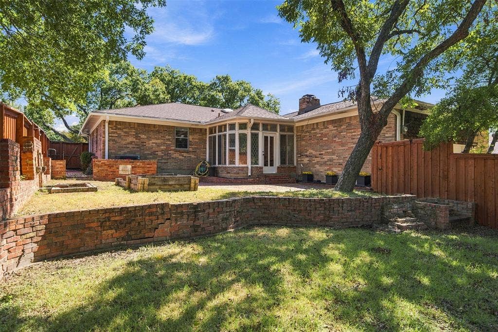 8311 Baumgarten Drive, Dallas, TX 75228