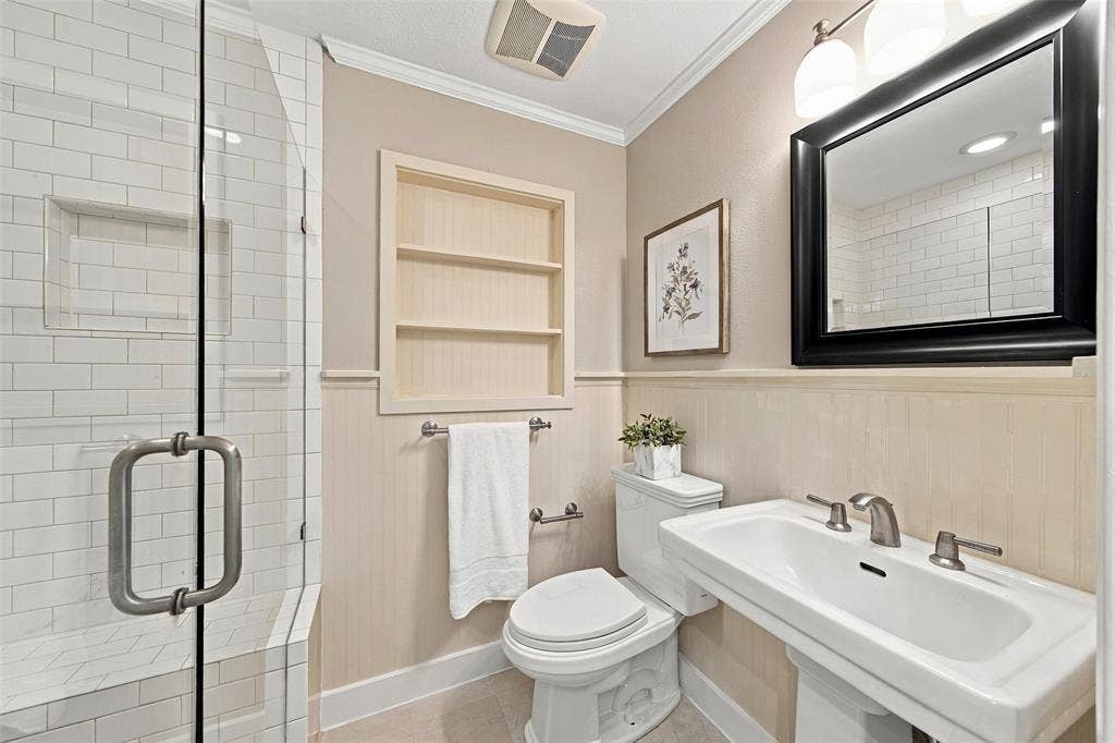 8311 Baumgarten Drive, Dallas, TX 75228