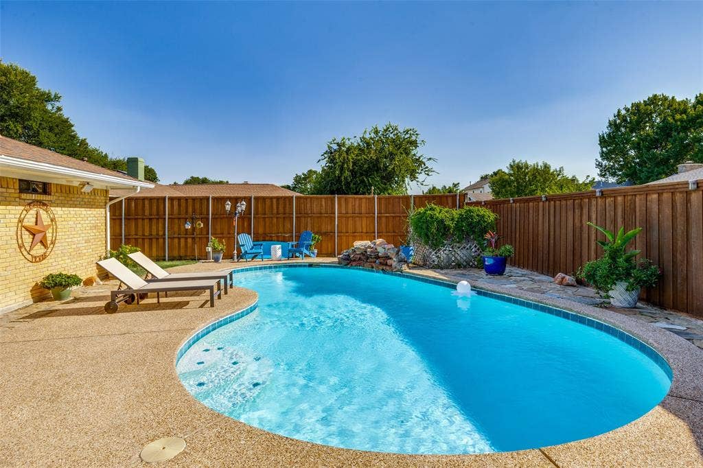 2617 Pinehurst Drive, Plano, TX 75075 2617 Pinehurst Drive, Plano, TX 75075