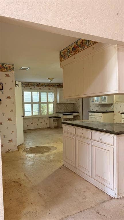 200 Windridge Trail, Burleson, TX 76028 200 Windridge Trail, Burleson, TX 76028