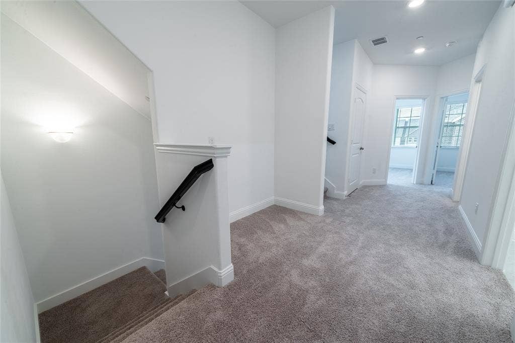 3509 Treasure Drive, Plano, TX 75074 2nd Level Hallway