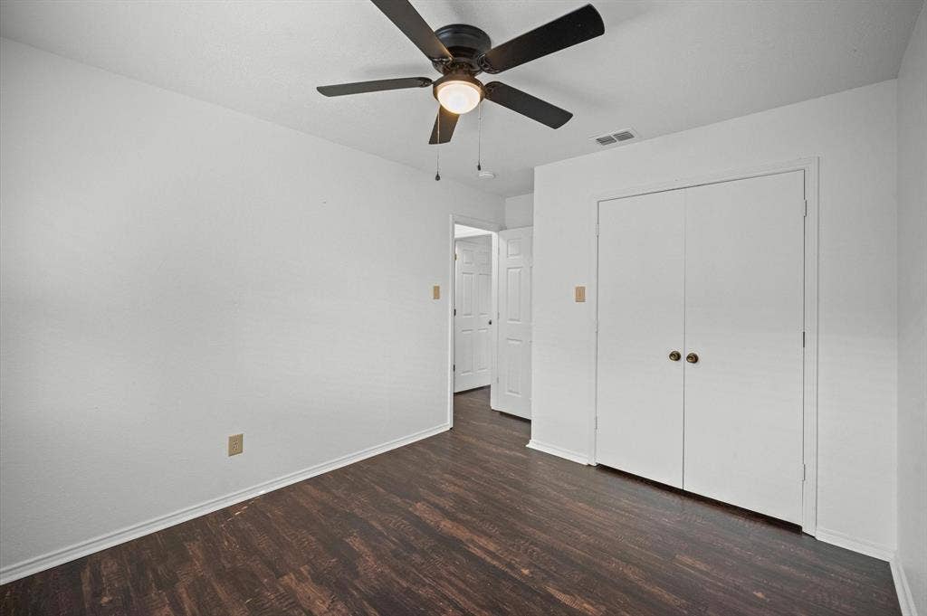 2812 Paisley Street, Denton, TX 76209 2812 Paisley Street, Denton, TX 76209