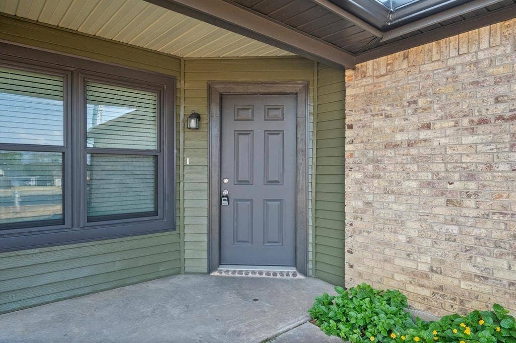 2812 Paisley Street, Denton, TX 76209 2812 Paisley Street, Denton, TX 76209