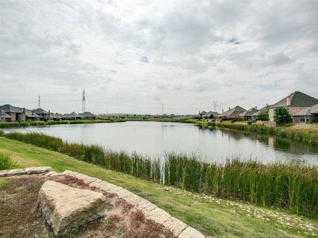 Another gorgeous lake in the community