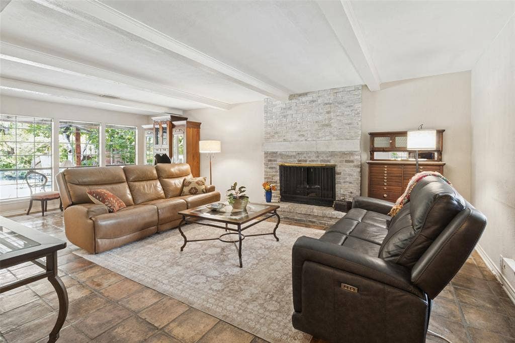 3003 Creekbend Drive, Plano, TX 75075 3003 Creekbend Drive, Plano, TX 75075
